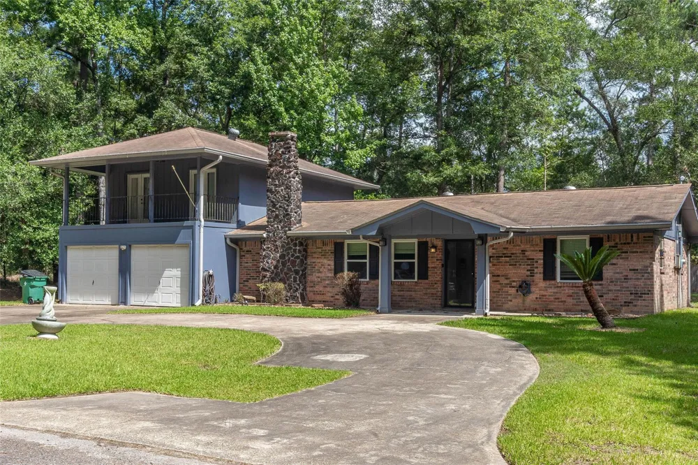 302 Oak Lane Village Mills, TX 77663