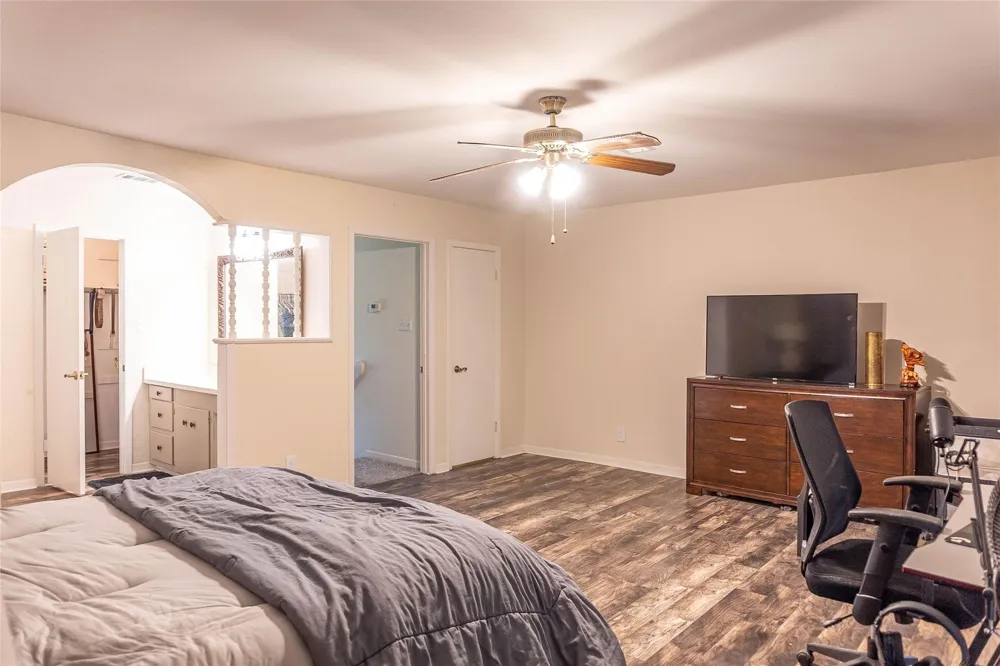 302 Oak Lane Village Mills, TX 77663