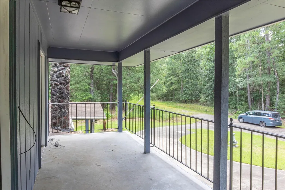 302 Oak Lane Village Mills, TX 77663