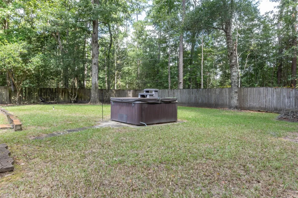 302 Oak Lane Village Mills, TX 77663