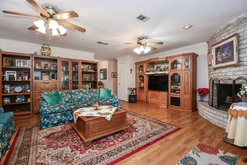 25550 W Fm 1097 Road Montgomery, TX 77356