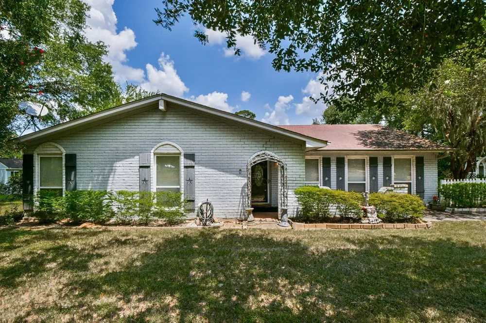 25550 W Fm 1097 Road Montgomery, TX 77356