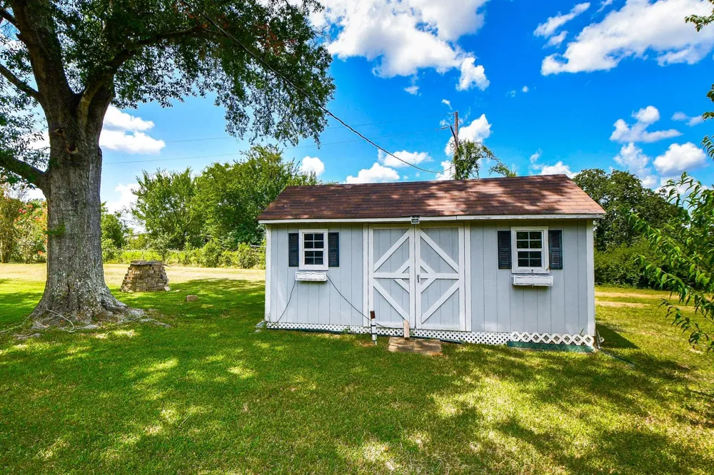 25550 W Fm 1097 Road Montgomery, TX 77356