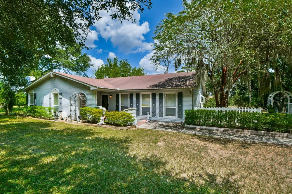 25550 W Fm 1097 Road Montgomery, TX 77356