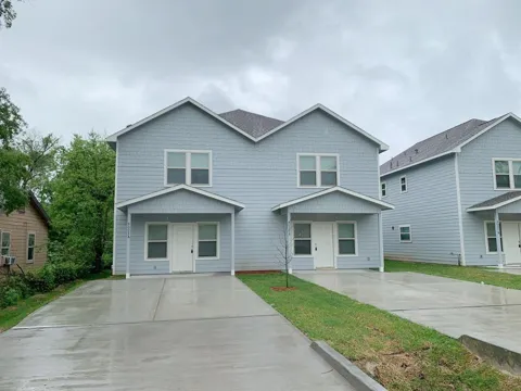 9026 Everglade #B