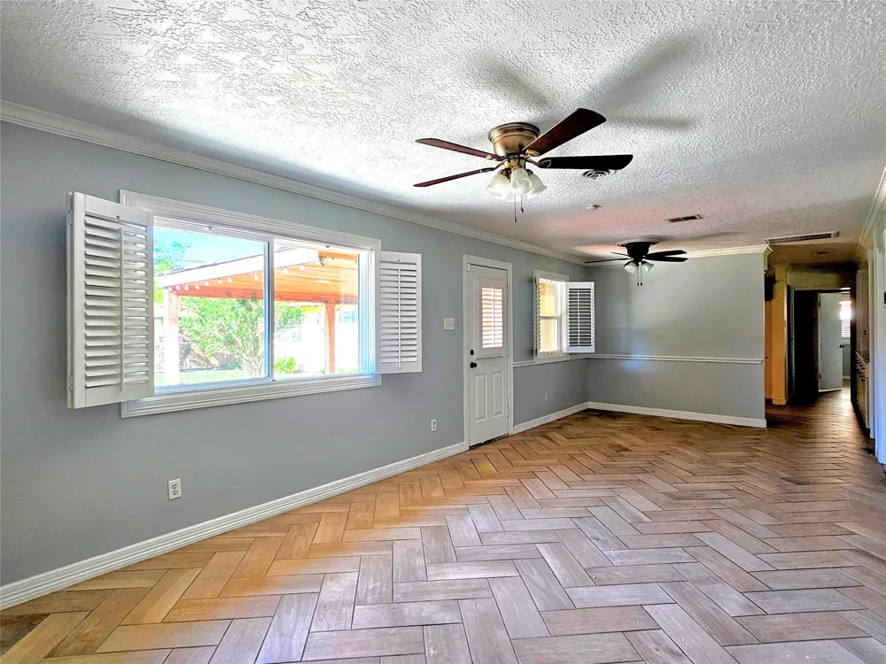 2527 Willowby Drive Houston, TX 77008