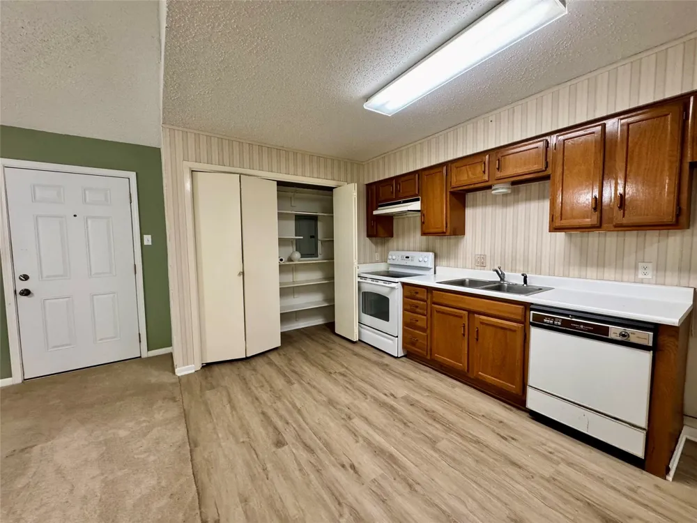 68 Westwood Village Drive #TH68 Trinity, TX 75862
