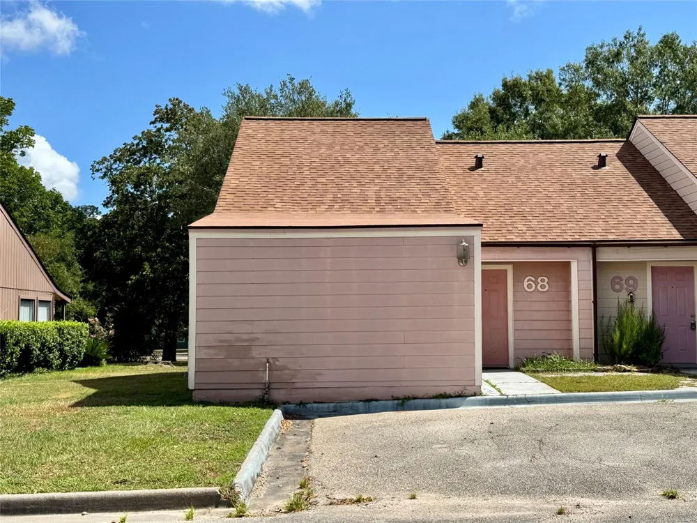 68 Westwood Village Drive #TH68 Trinity, TX 75862