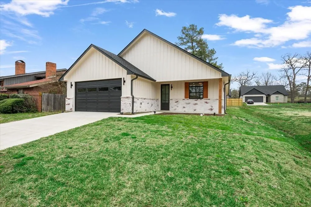 911 Augusta Drive Lufkin, TX 75901