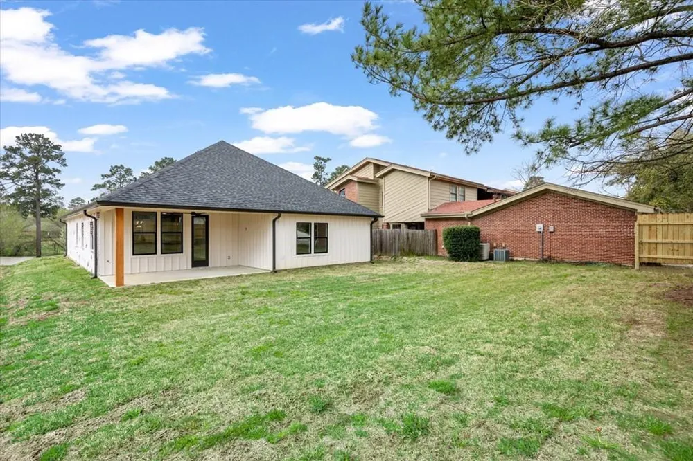 911 Augusta Drive Lufkin, TX 75901