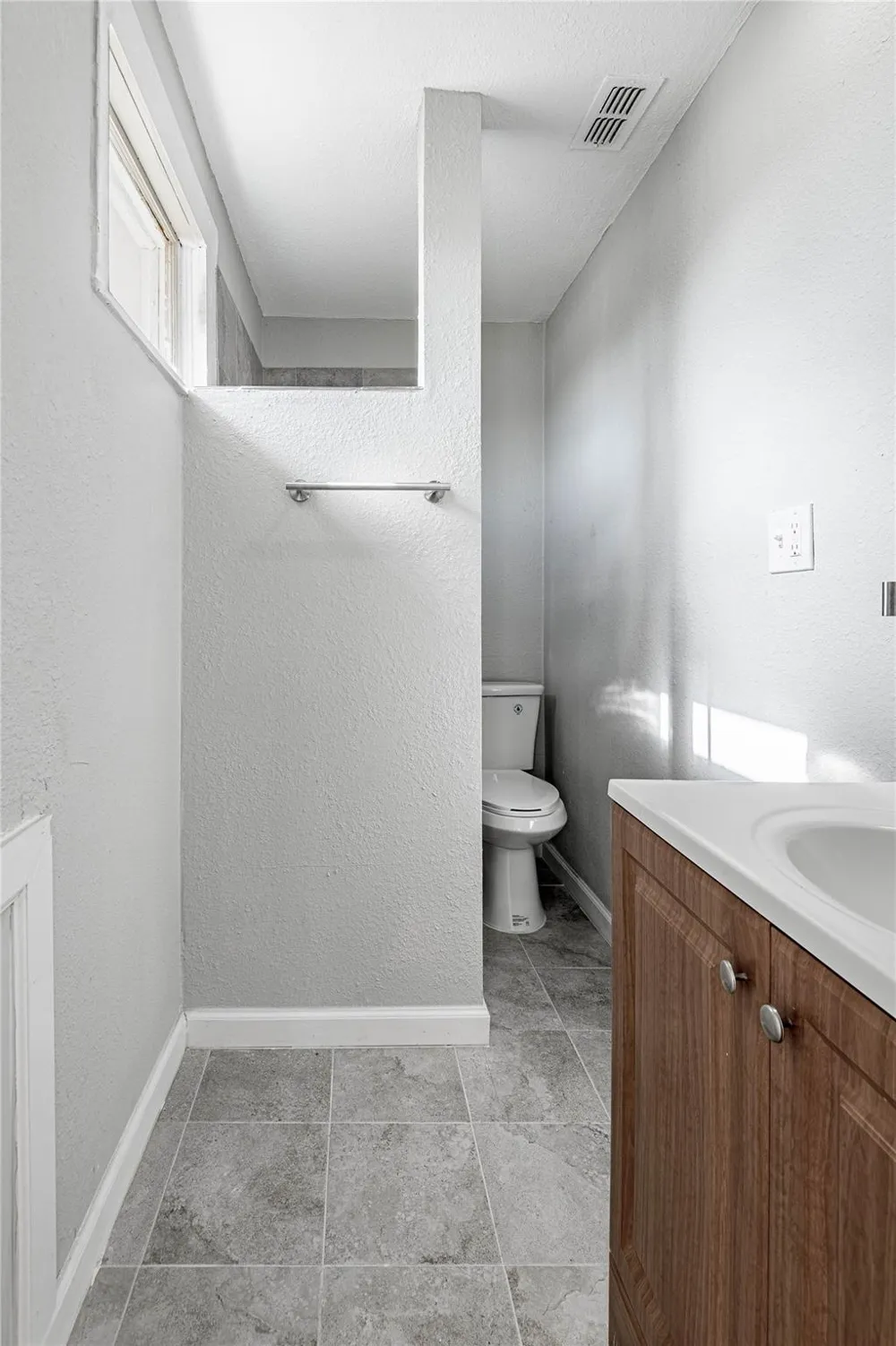 200 W Caroline Street #B Trinity, TX 75862