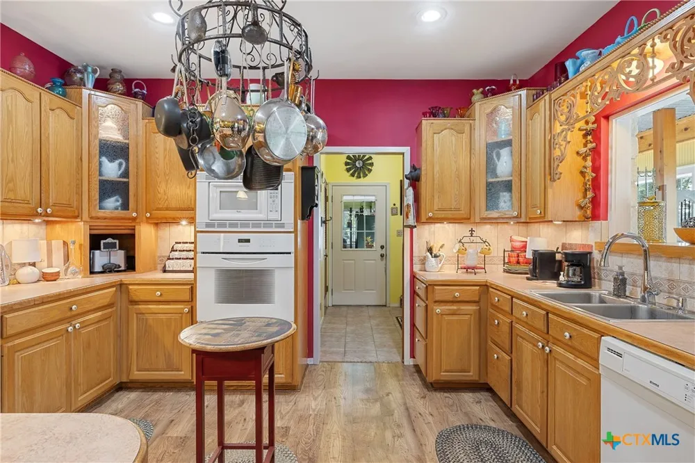 1533 Ranch Rd 1323 Johnson City, TX 78636