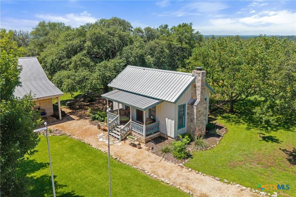 1533 Ranch Rd 1323 Johnson City, TX 78636