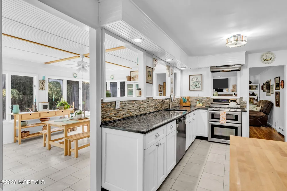 16 Millpond Lane Colts Neck, NJ 07722