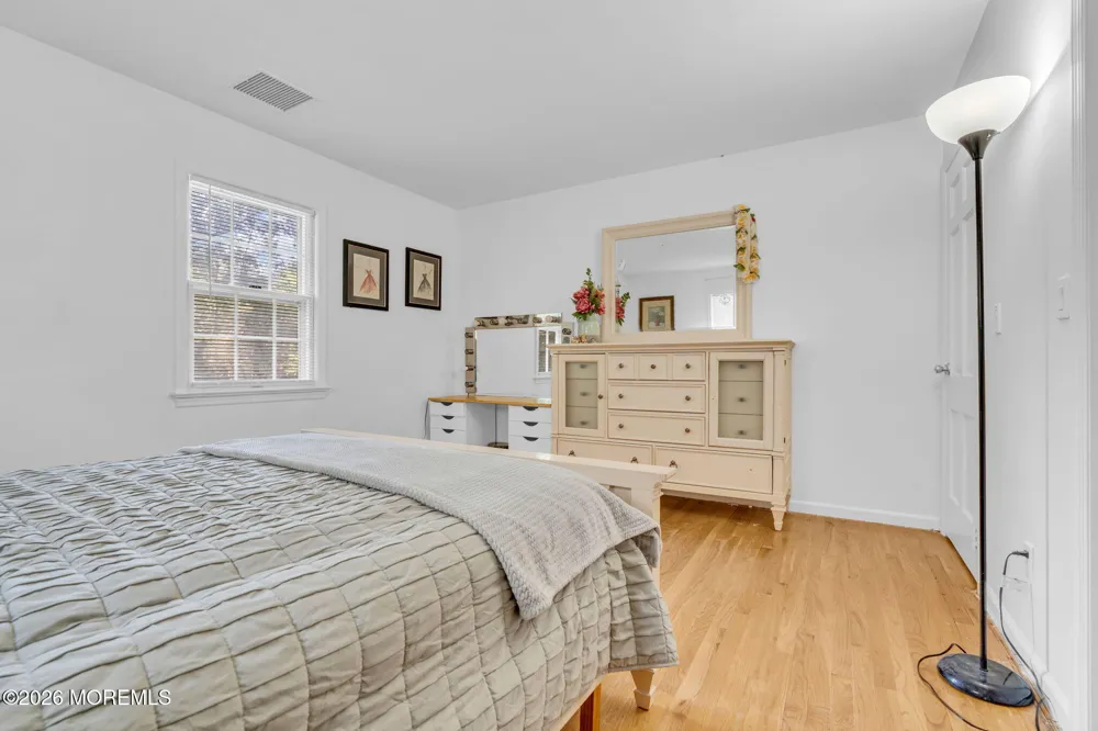 16 Millpond Lane Colts Neck, NJ 07722