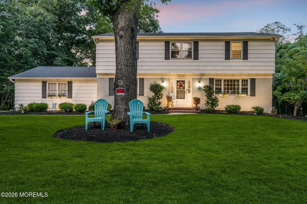 16 Millpond Lane Colts Neck, NJ 07722