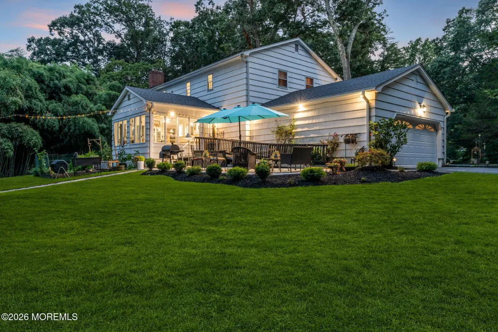16 Millpond Lane Colts Neck, NJ 07722