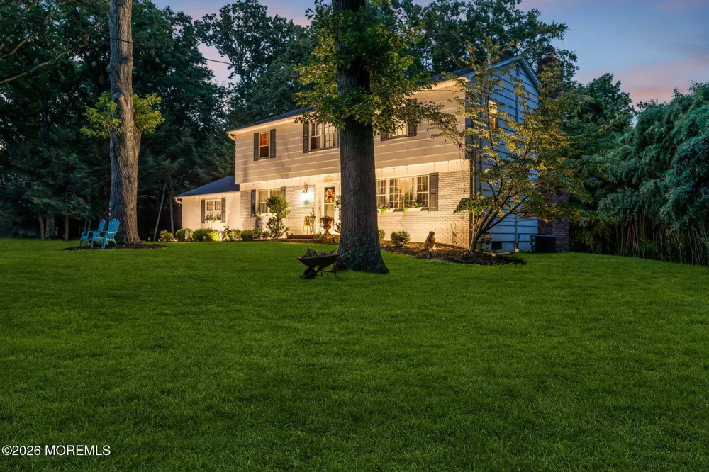16 Millpond Lane Colts Neck, NJ 07722