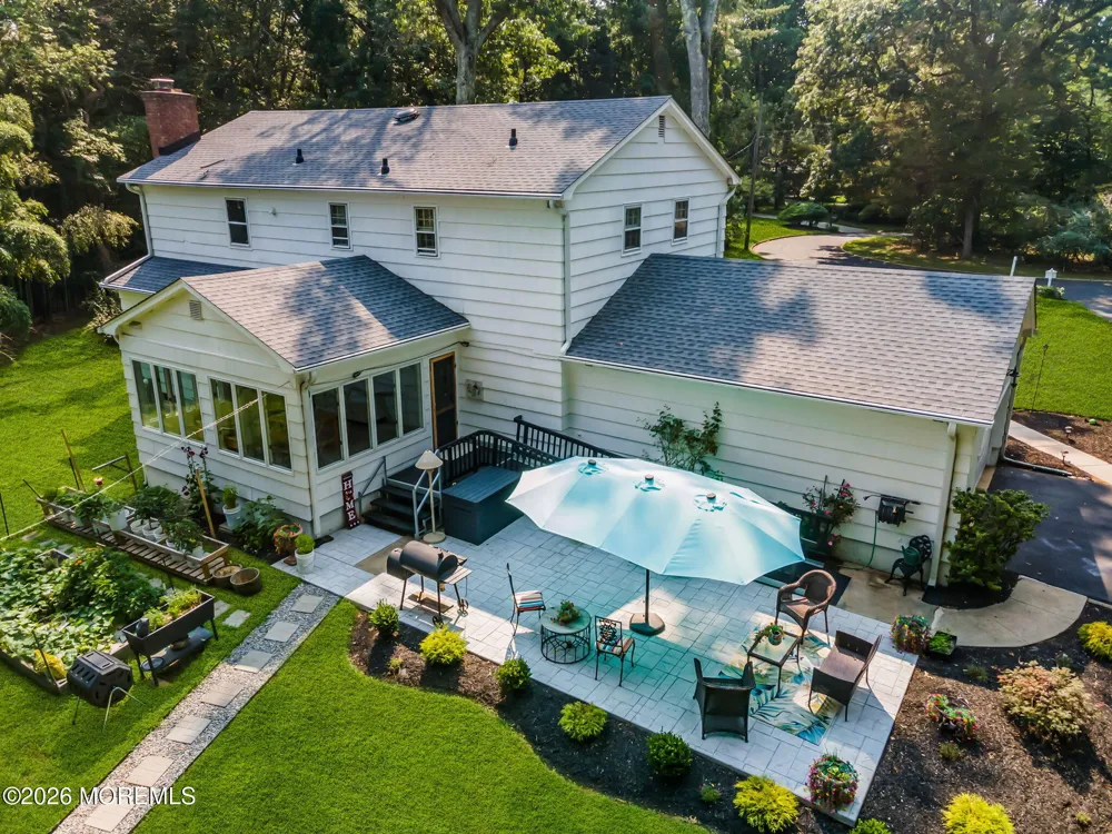 16 Millpond Lane Colts Neck, NJ 07722