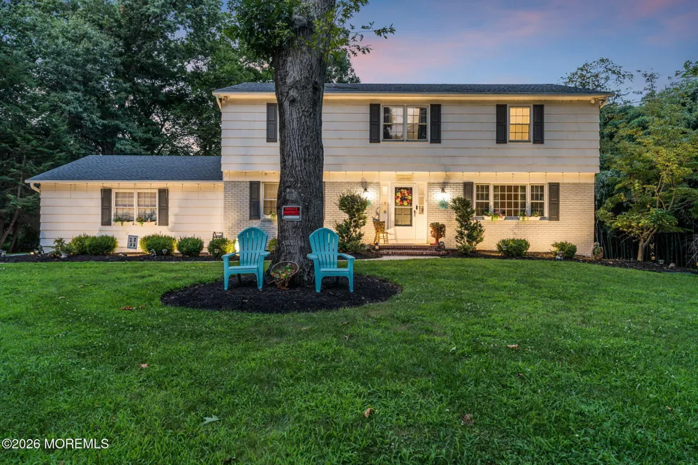 16 Millpond Lane Colts Neck, NJ 07722