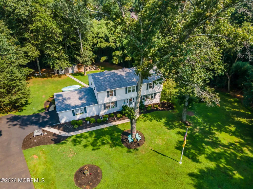16 Millpond Lane Colts Neck, NJ 07722