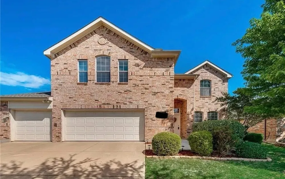2003 Empire Court Heartland, TX 75126