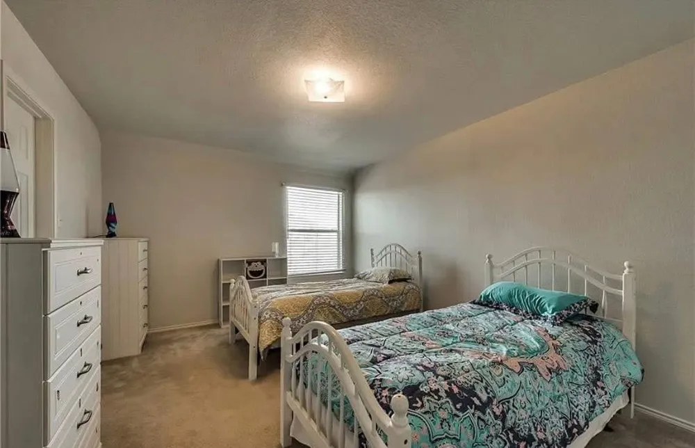 2003 Empire Court Heartland, TX 75126
