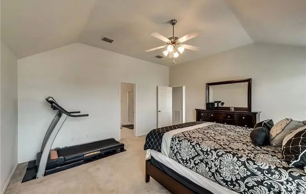 2003 Empire Court Heartland, TX 75126