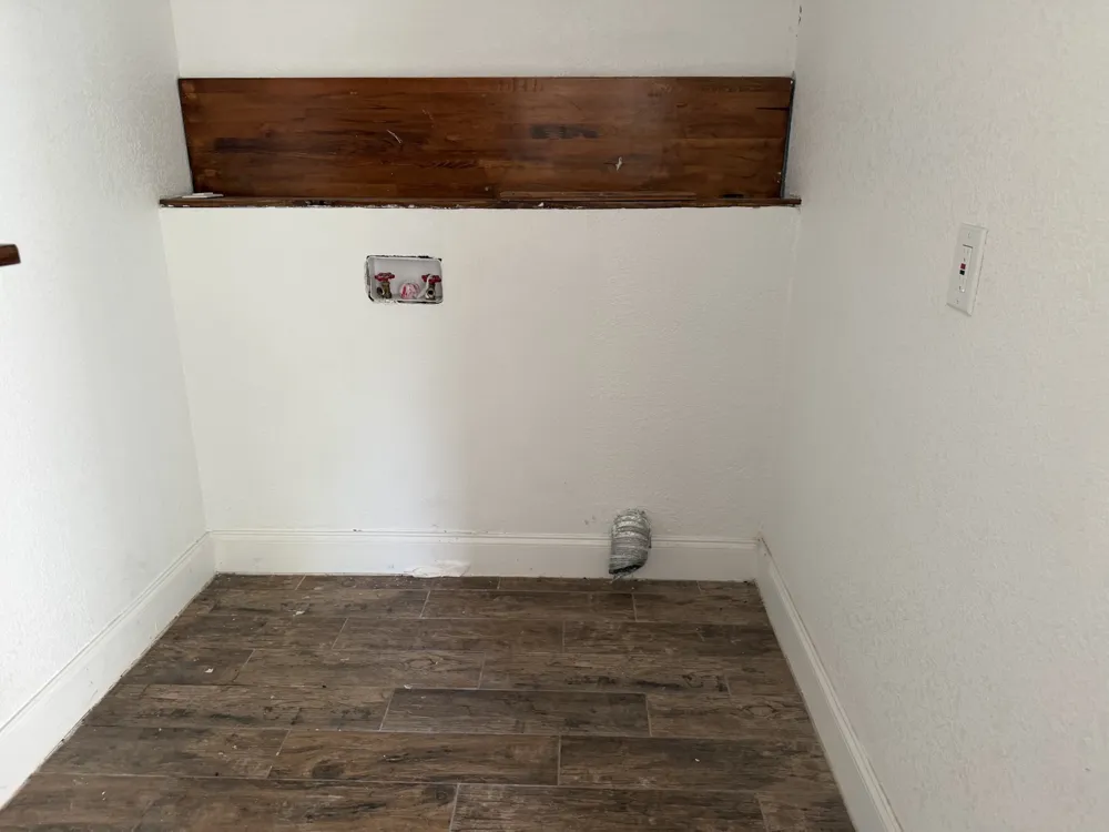 103 S Walnut Street Lampasas, TX 76550