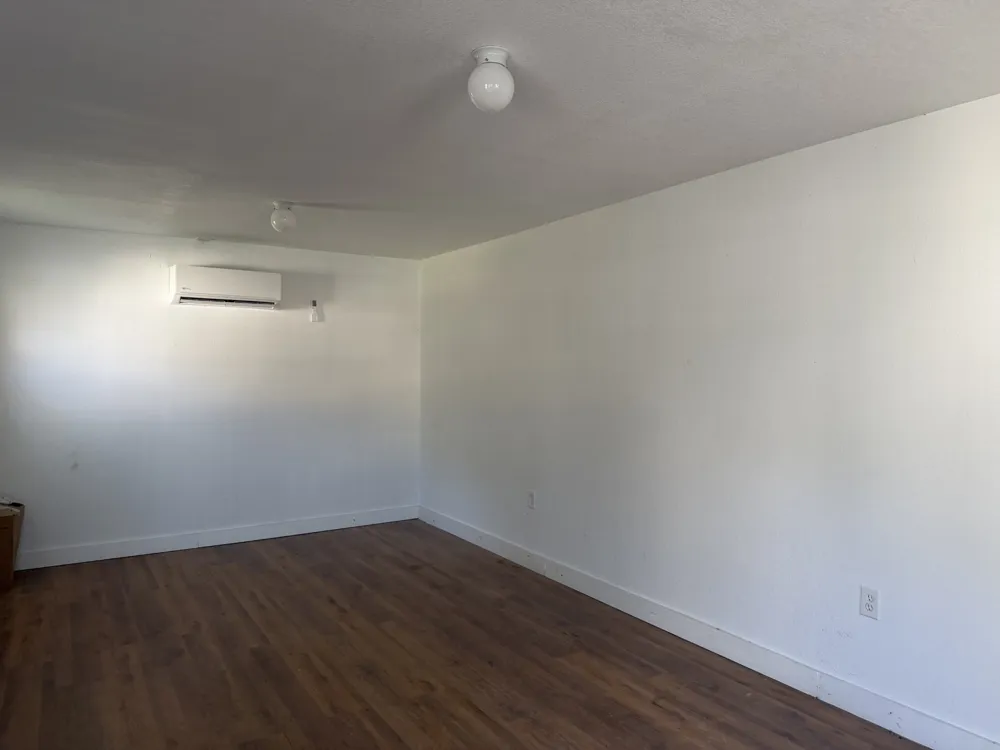 103 S Walnut Street Lampasas, TX 76550