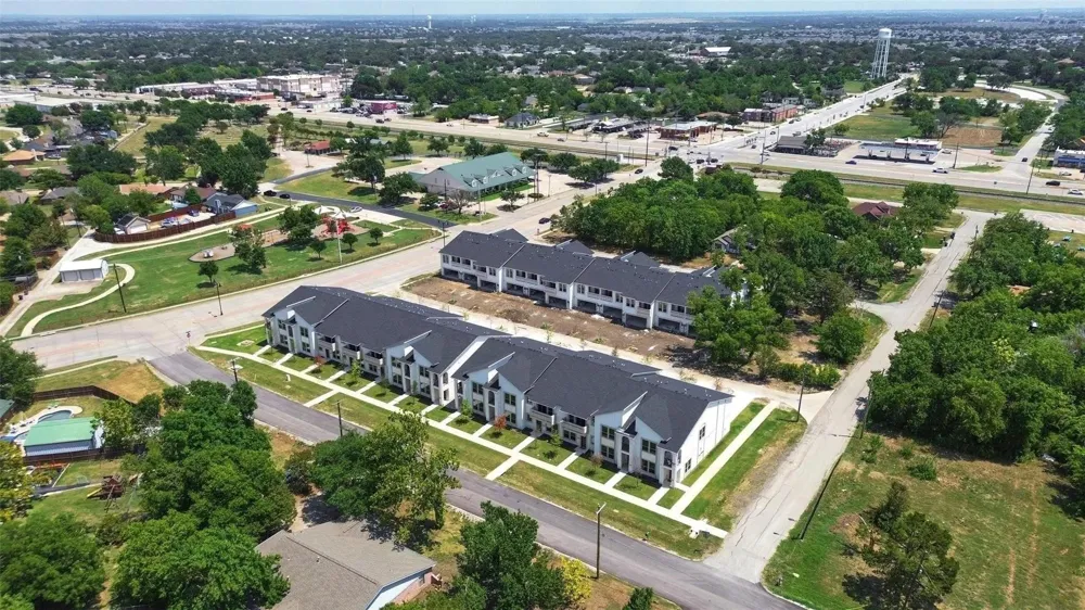 6141 Sachse Street Sachse, TX 75048