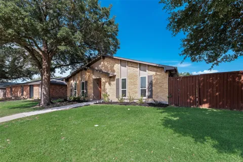 5903 Mimosa Lane