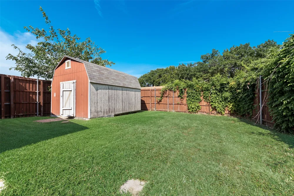 5903 Mimosa Lane Rowlett, TX 75089