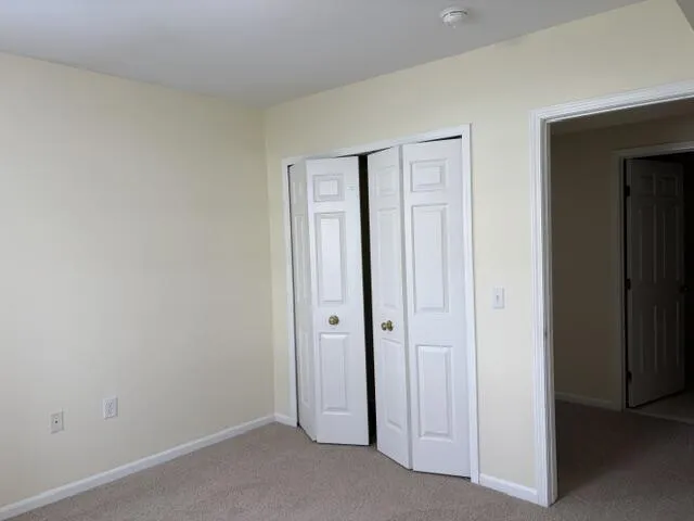 2736 S Knightsbridge Circle Ann Arbor, MI 48105