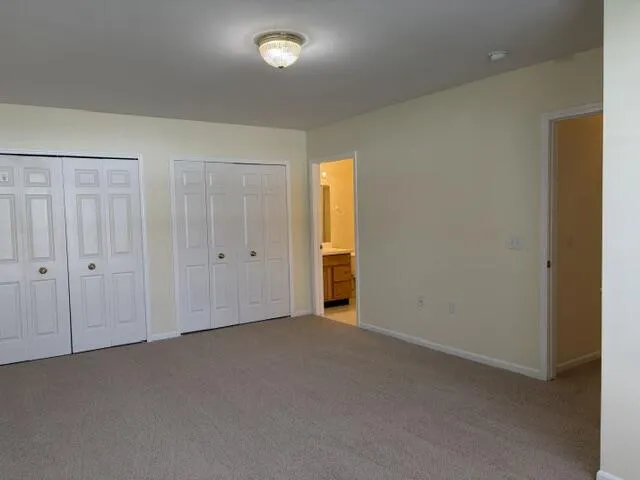 2736 S Knightsbridge Circle Ann Arbor, MI 48105