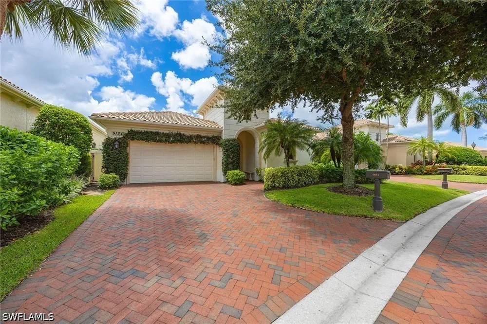 Torrefino Court Naples, FL 34109