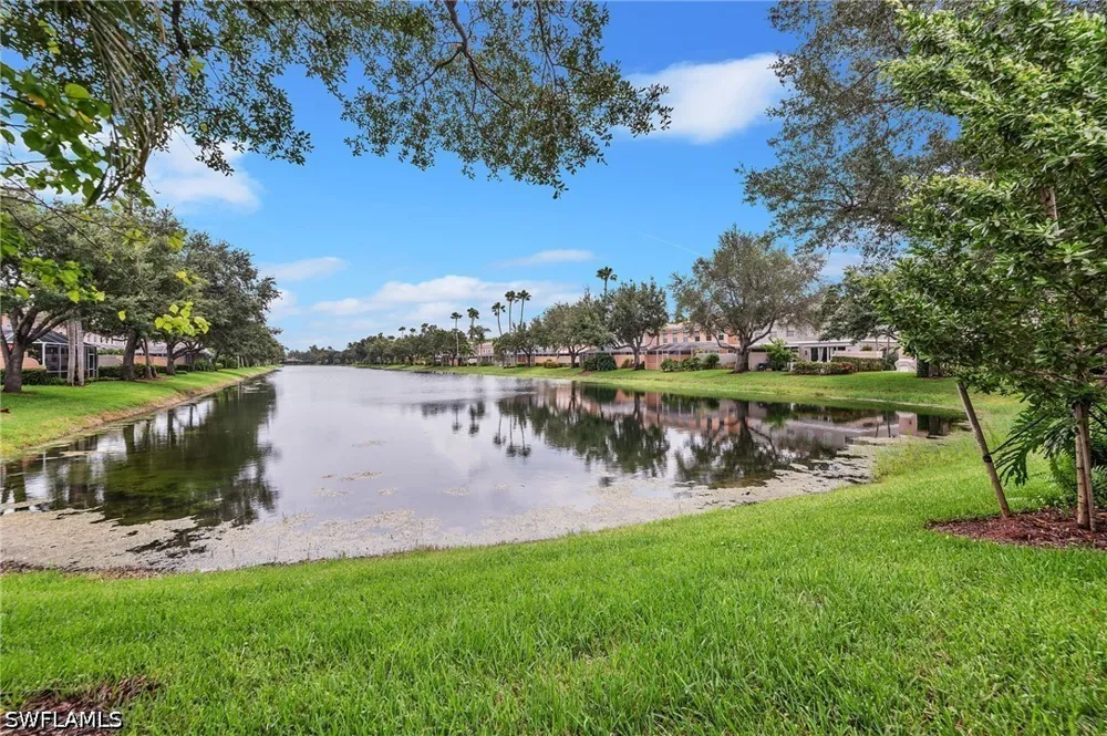 Cove Circle #90 Naples, FL 34119