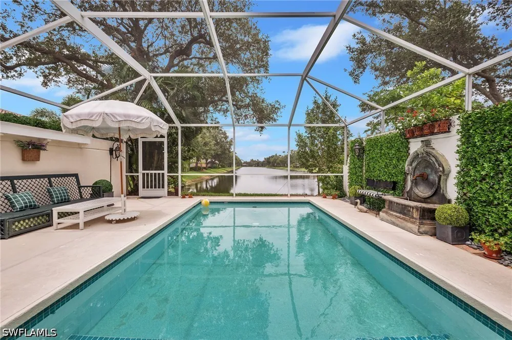 Cove Circle #90 Naples, FL 34119