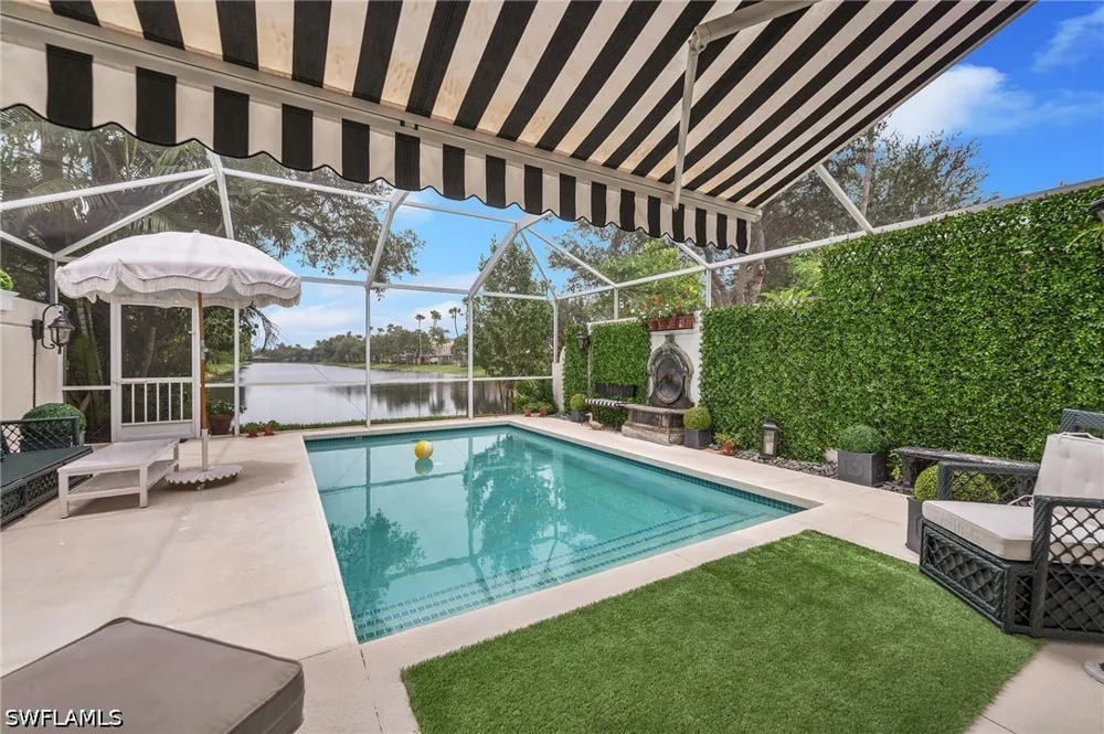 Cove Circle #90 Naples, FL 34119