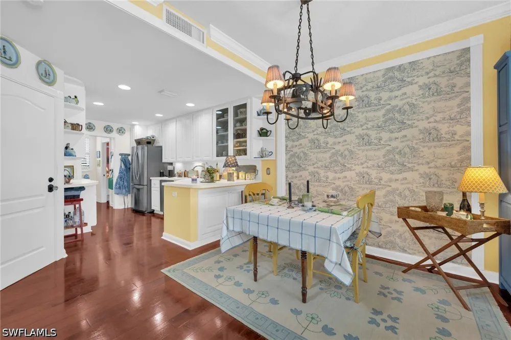 Cove Circle #90 Naples, FL 34119