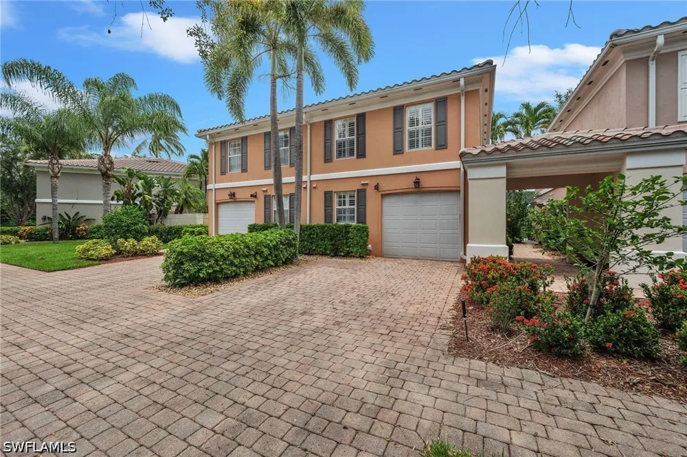Cove Circle #90 Naples, FL 34119