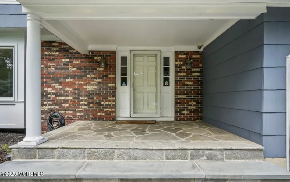 14 Kathy Street Kendall Park, NJ 08824
