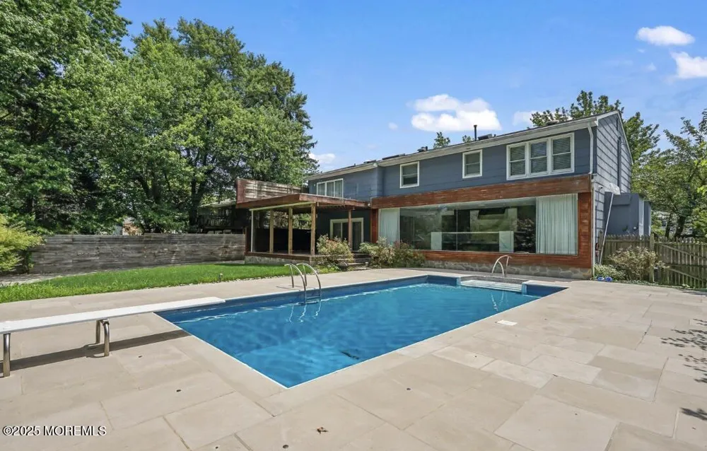 14 Kathy Street Kendall Park, NJ 08824