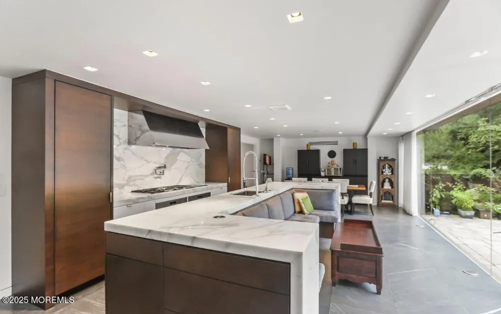 14 Kathy Street Kendall Park, NJ 08824