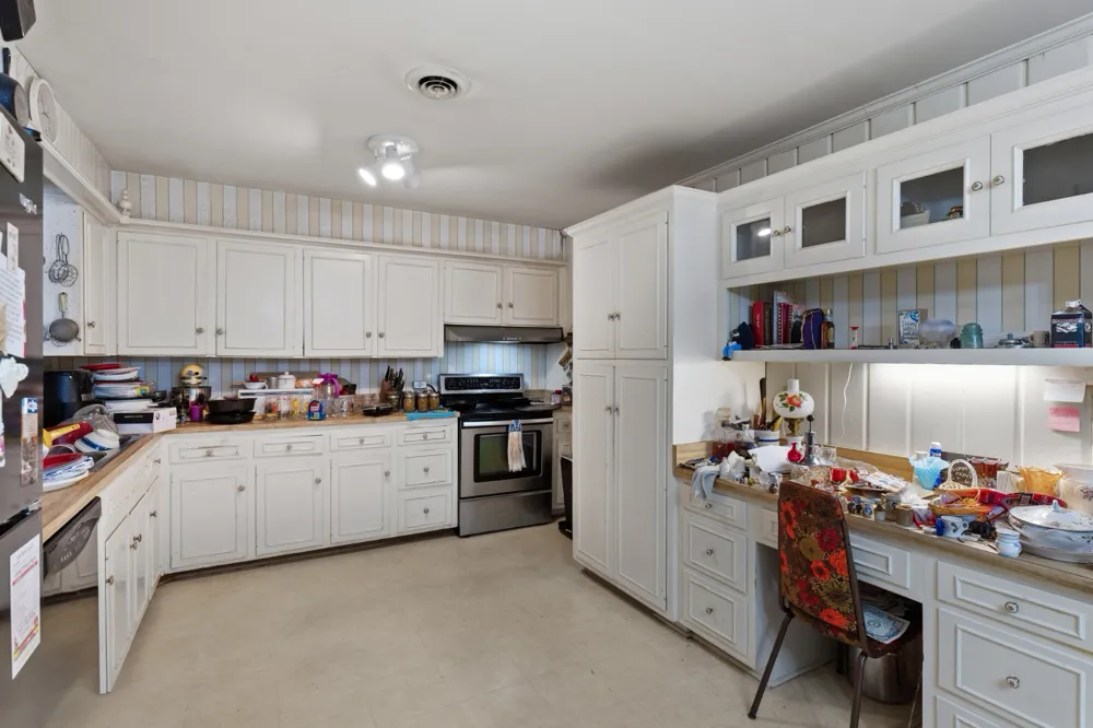 215 Shevel Dr Goodlettsville, TN 37072