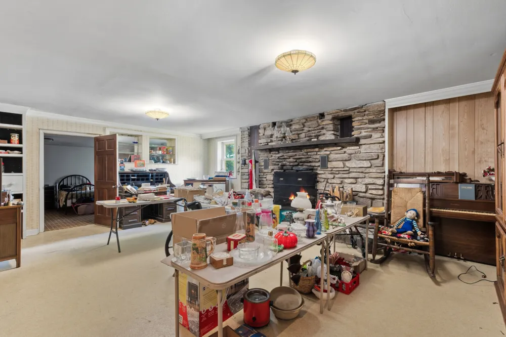 215 Shevel Dr Goodlettsville, TN 37072