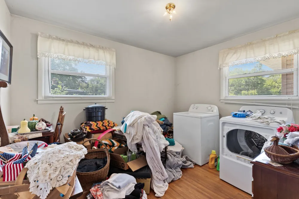 215 Shevel Dr Goodlettsville, TN 37072