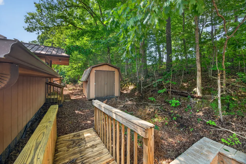 3510 Blackburn Hill Dr Cookeville, TN 38501