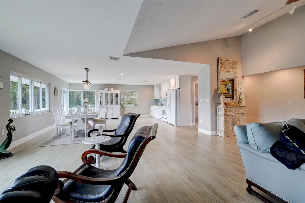3214 SECLUSION DRIVE Sarasota, FL 34239