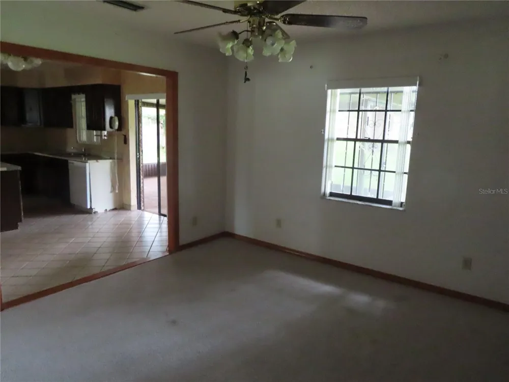 2016 AMESBURY DRIVE Auburndale, FL 33823
